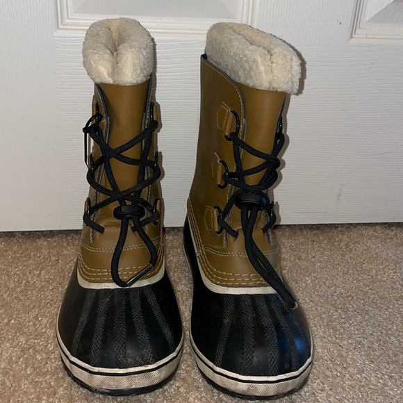 Girls Sorel Youth Yoot Pac TP Insulated Waterproof Mesquite Winter Boots - Picture 1 of 10